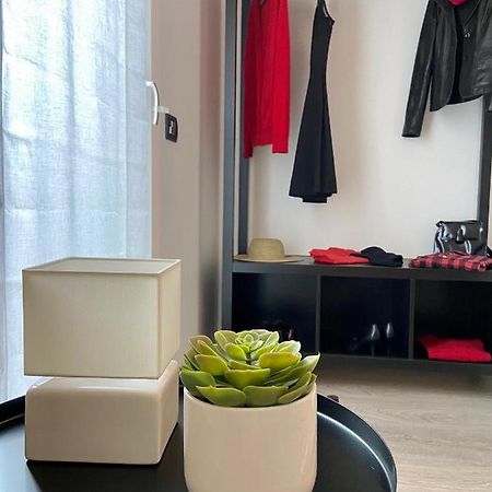 Appartamento Miranda con Giardino Privato e Pool Esterno foto