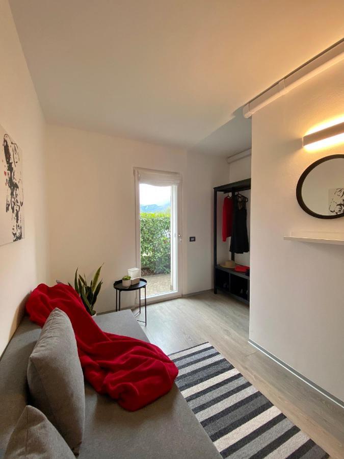 Appartamento Miranda con Giardino Privato e Pool Esterno foto