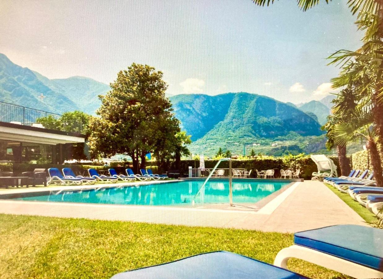 Appartamento Miranda con Giardino Privato e Pool Esterno foto